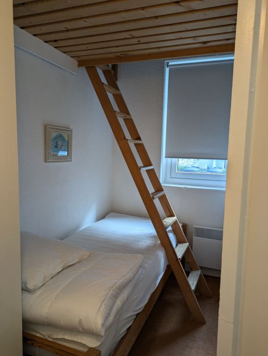 Værelse med hems/enkeltseng